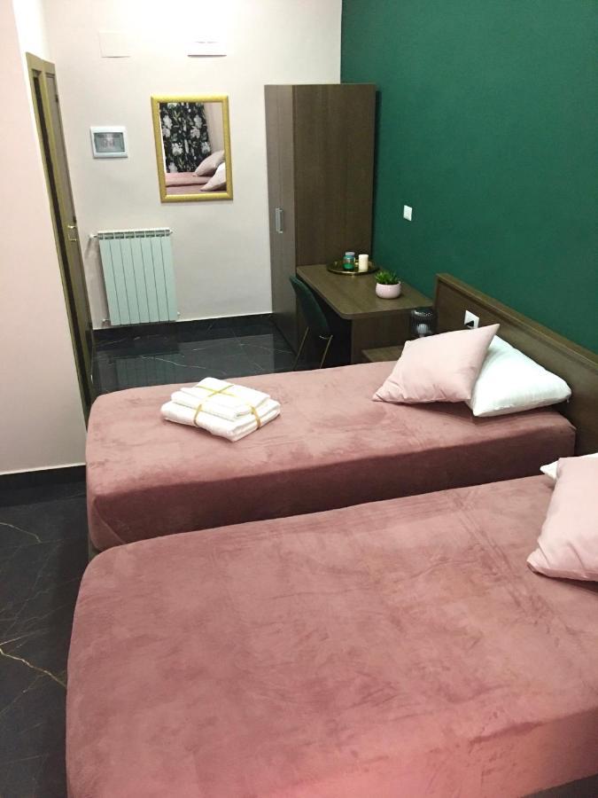 Katarios Suite Napoli Bagian luar foto